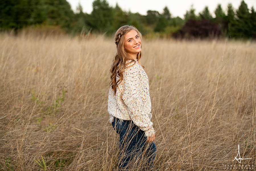 Nature and urban senior photos in Vancouver Washington and Ridgefield