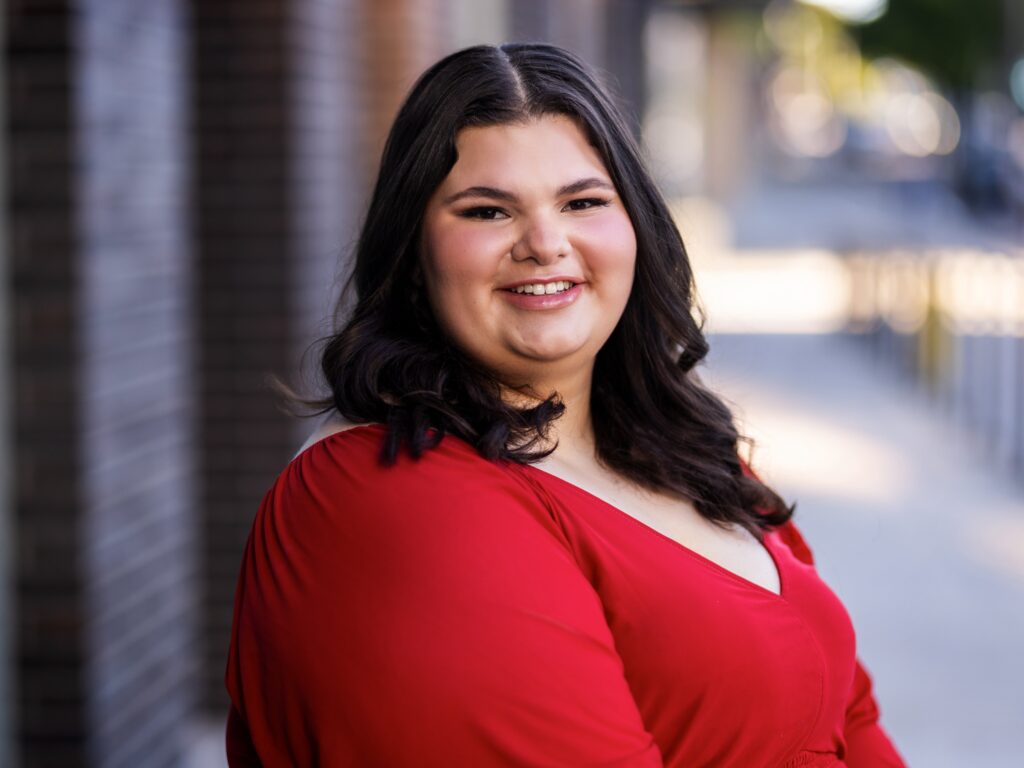 Senior photos in Vancouver Washington and Portland Oregon in summer