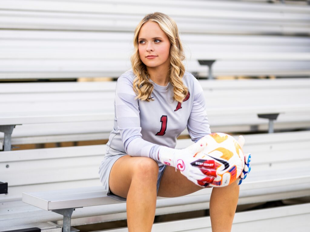 Senior photos in Vancouver Washington and Portland Oregon in summer