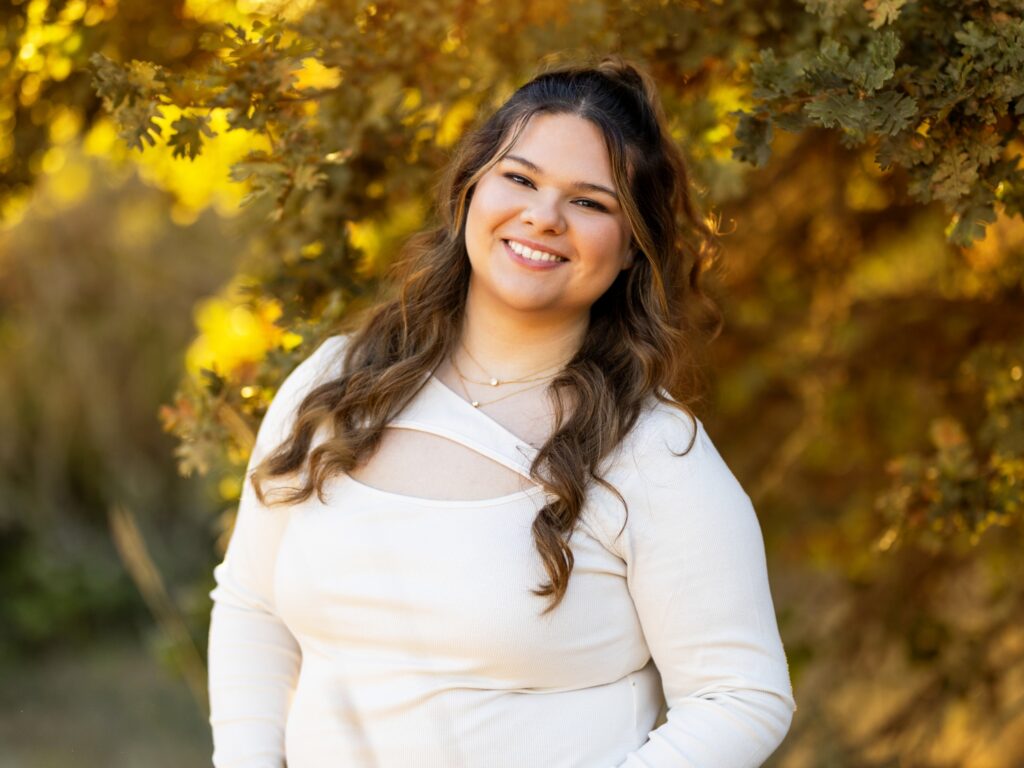 Senior photos in Vancouver Washington and Portland Oregon in summer