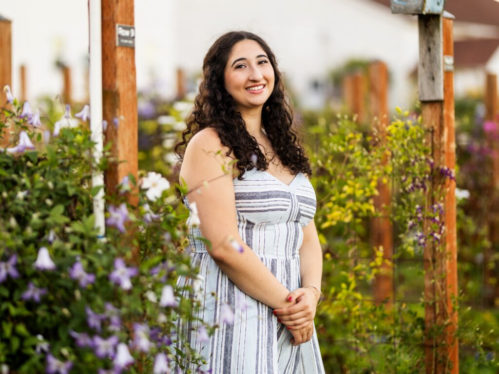 Senior photos in Vancouver Washington and Portland Oregon in summer