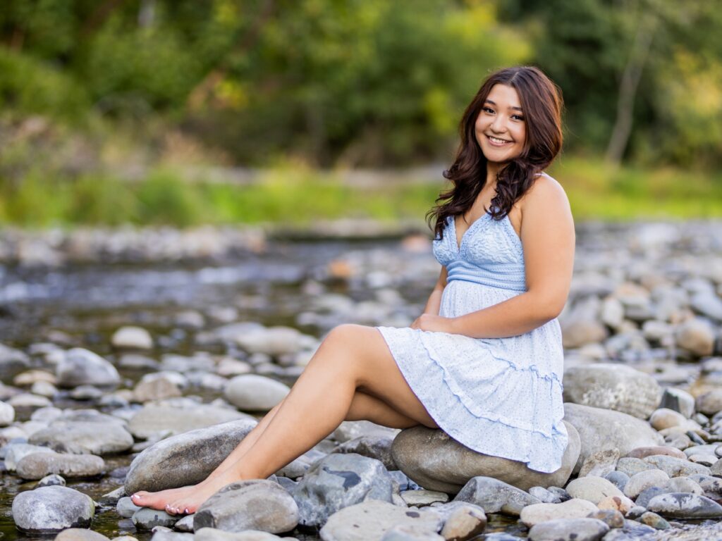 Senior photos in Vancouver Washington and Portland Oregon in summer