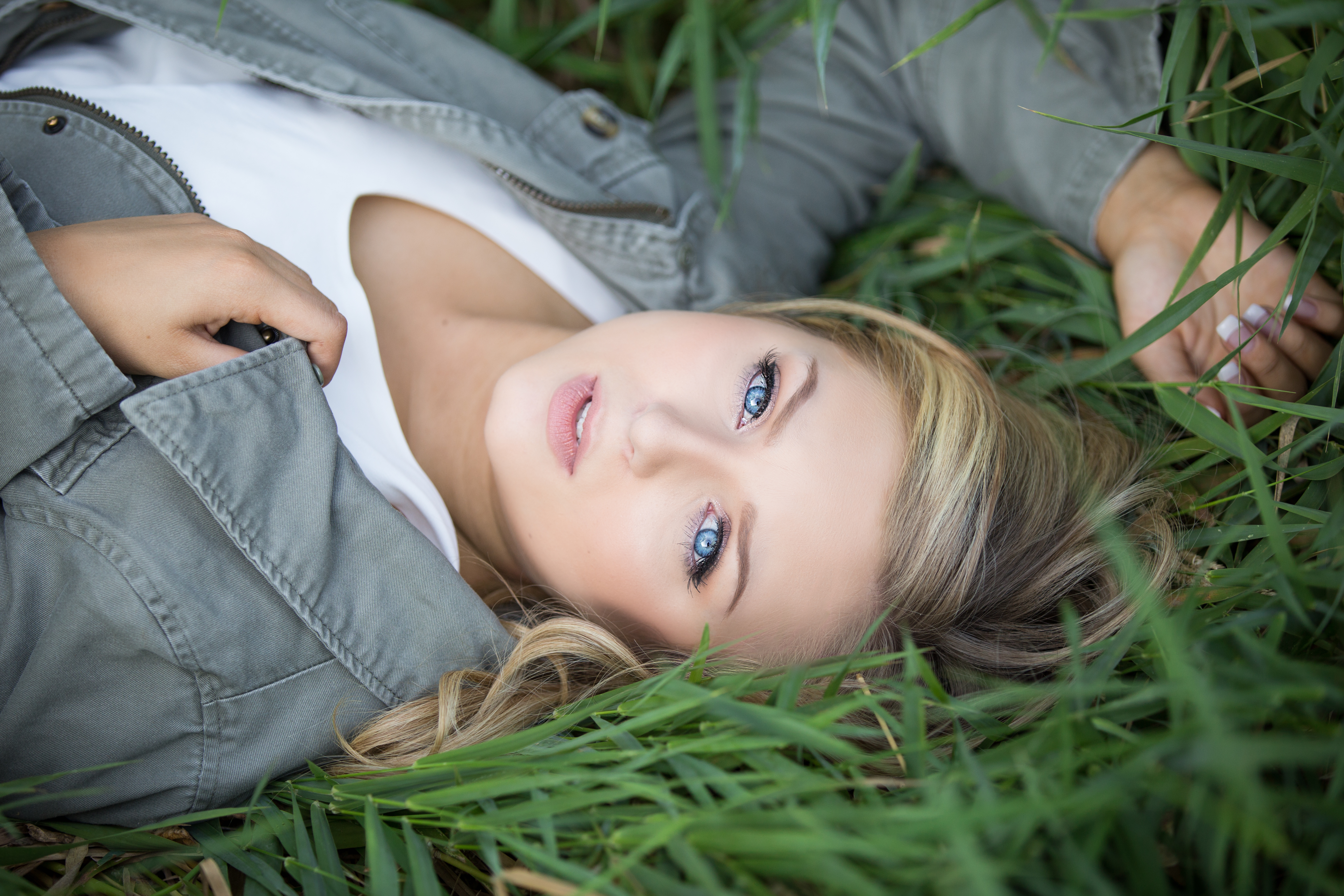 Sean Brown Productions Vancouver Washington Portland Oregon Senior Portraits Photographer