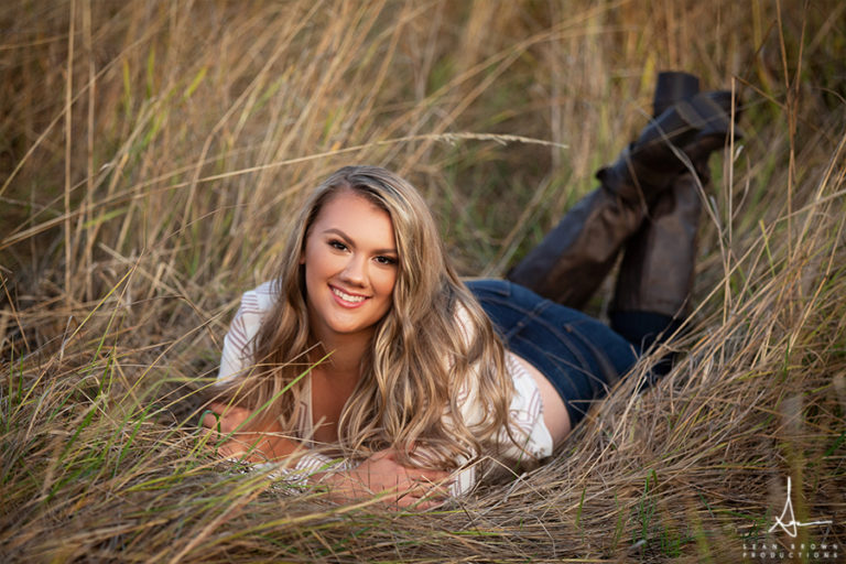 Senior Photos in Vancouver Washington with Kenzie - The Blog